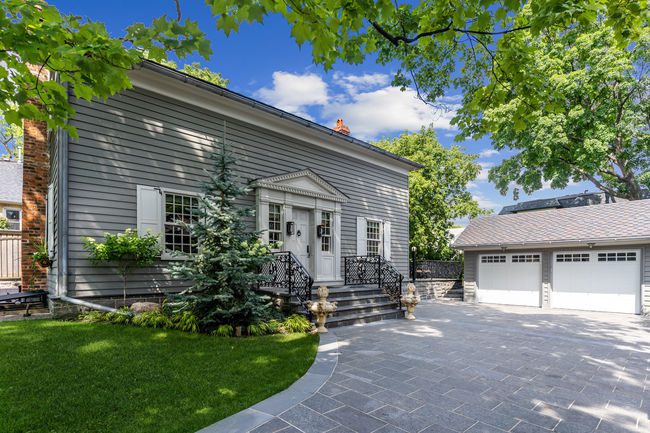 90 Burndale Avenue Driveway